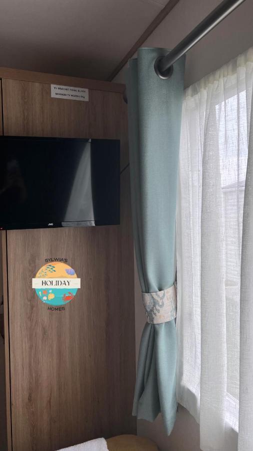 Field View - Martello - Sylwia's Homes Campsite
