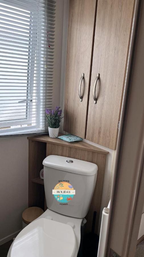 Field View - Martello - Sylwia's Homes * Jaywick Sands